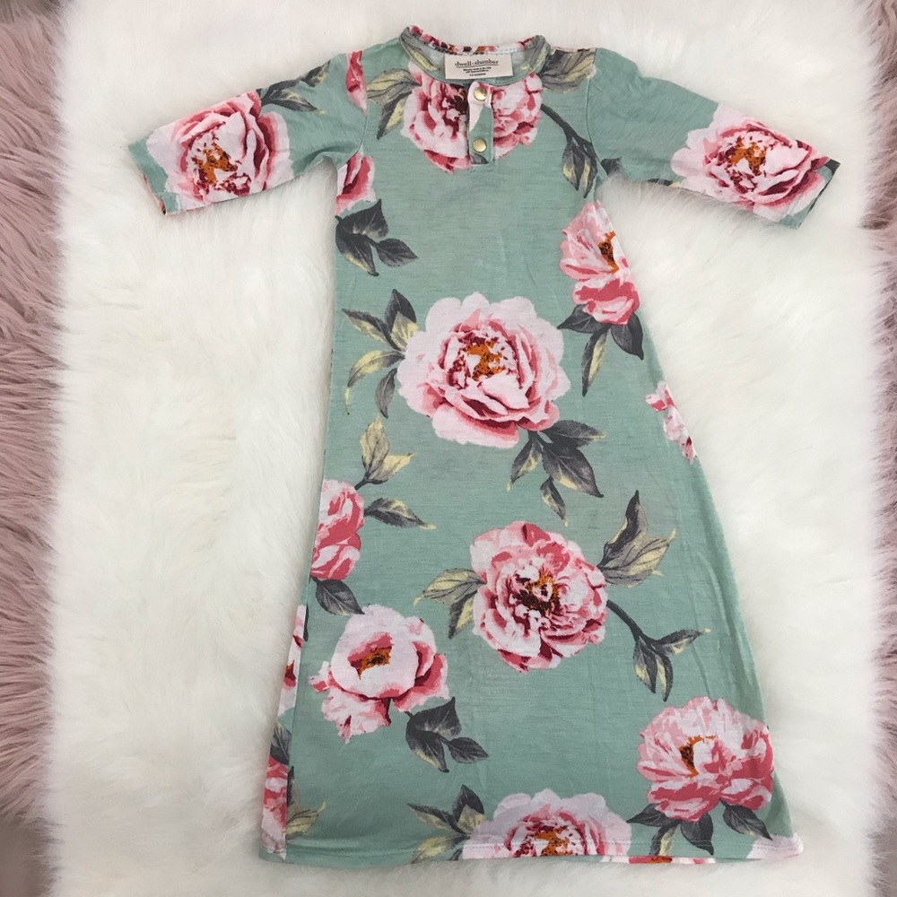 Dwell and Slumber Peony Baby Gown Size 0-3 months